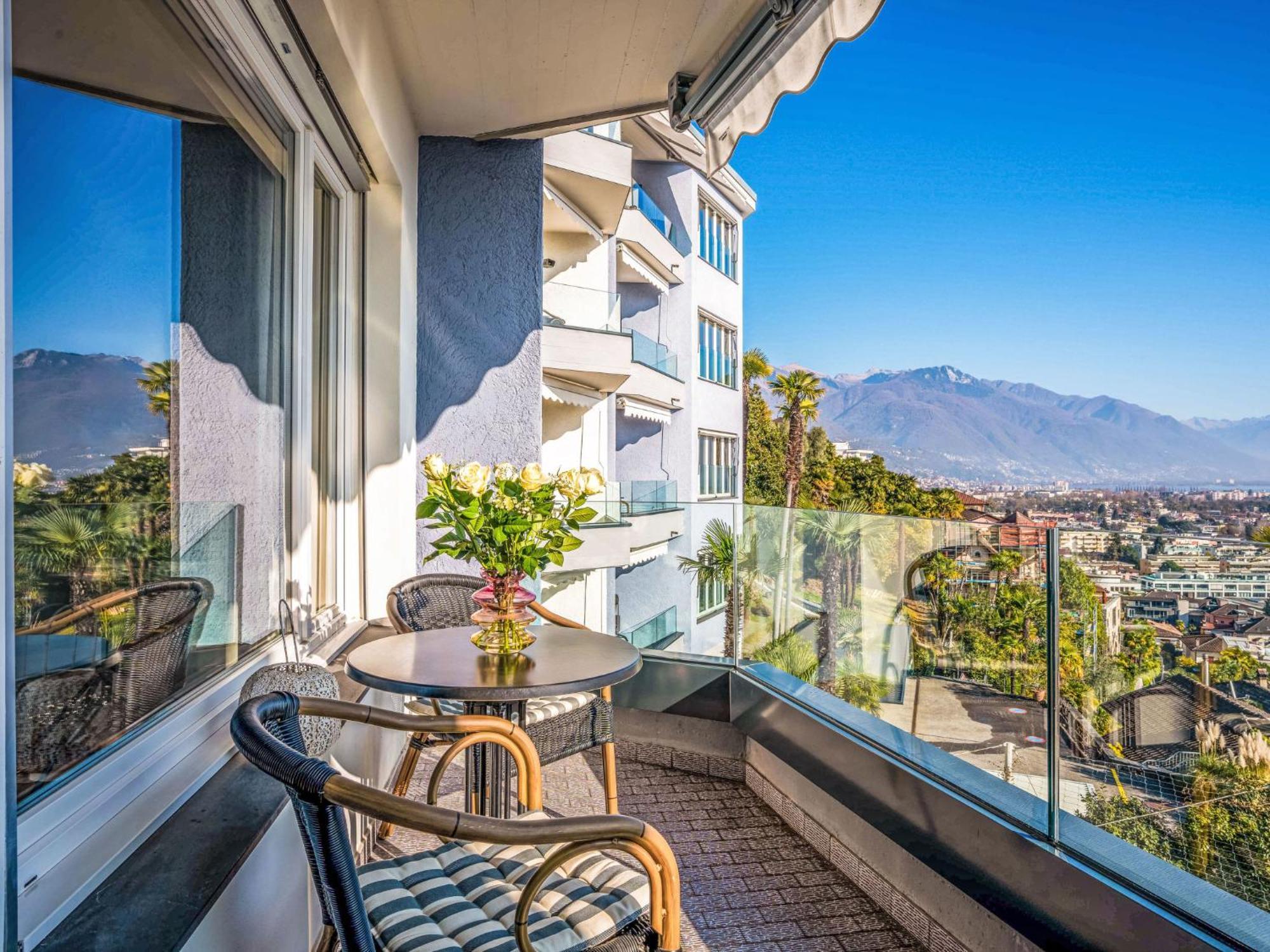 Modern-13 * Ascona