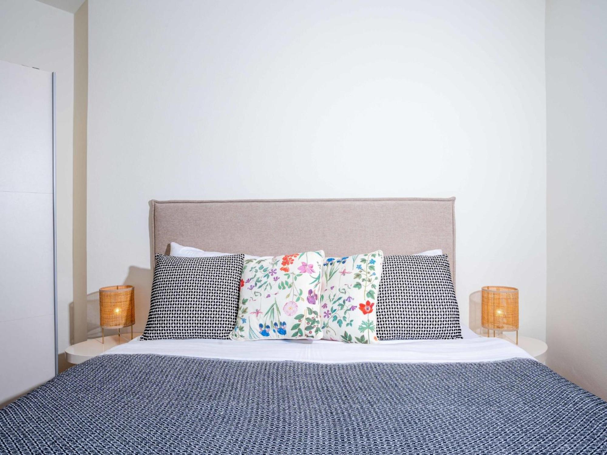 Apartment Modern-13 *